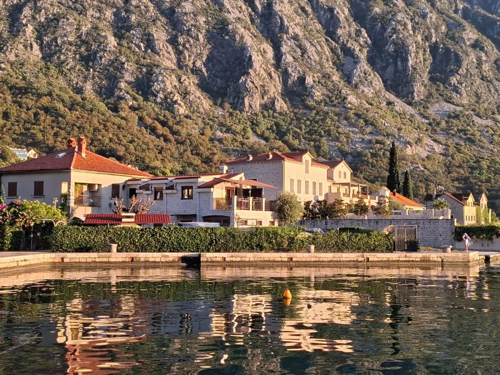Apartments Ivan Risan Buitenkant foto